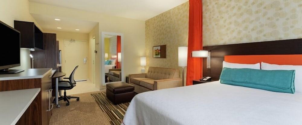 Home2 By Hilton Milwaukee Hotel Menomonee Falls