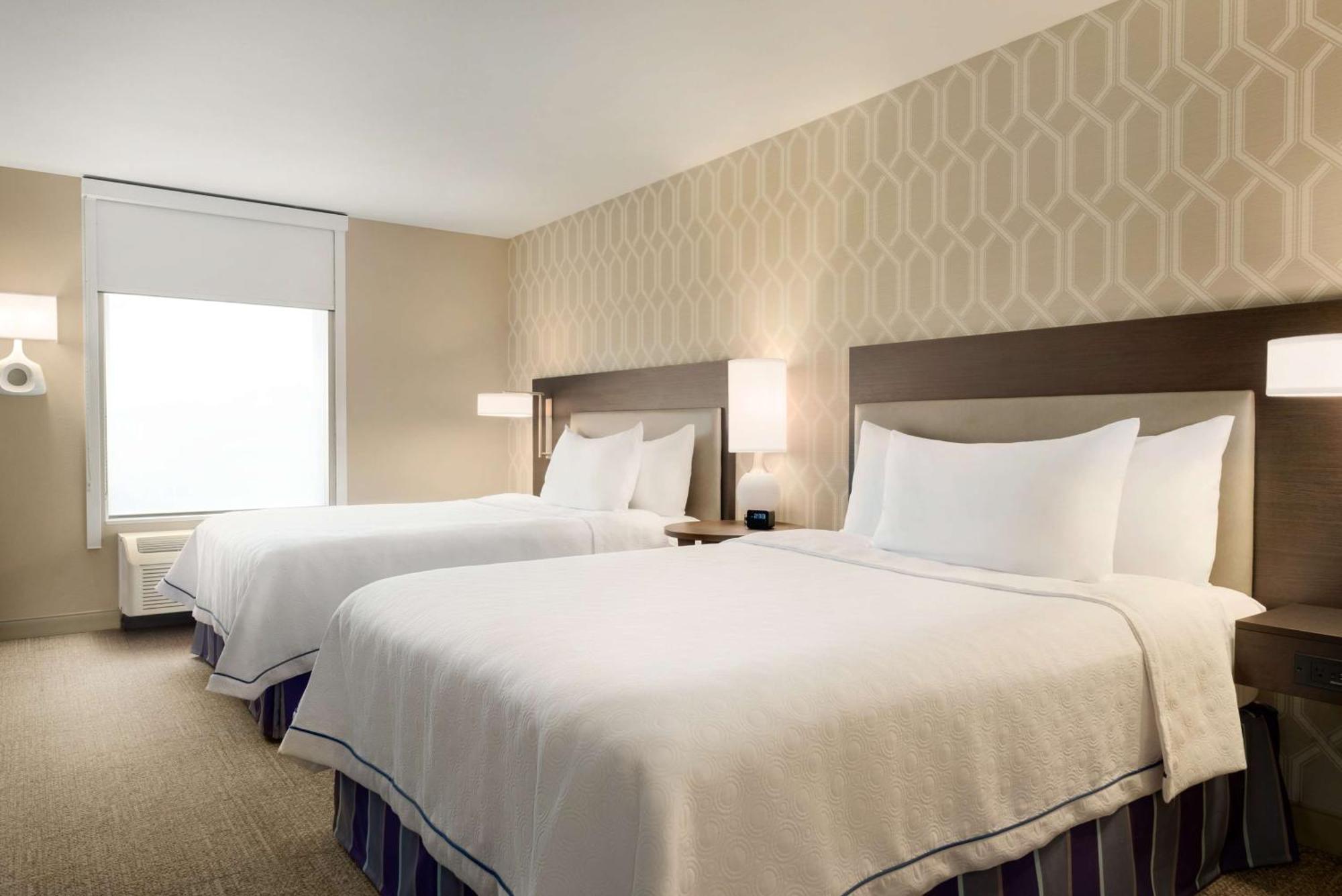 Home2 By Hilton Milwaukee Hotel 3*
