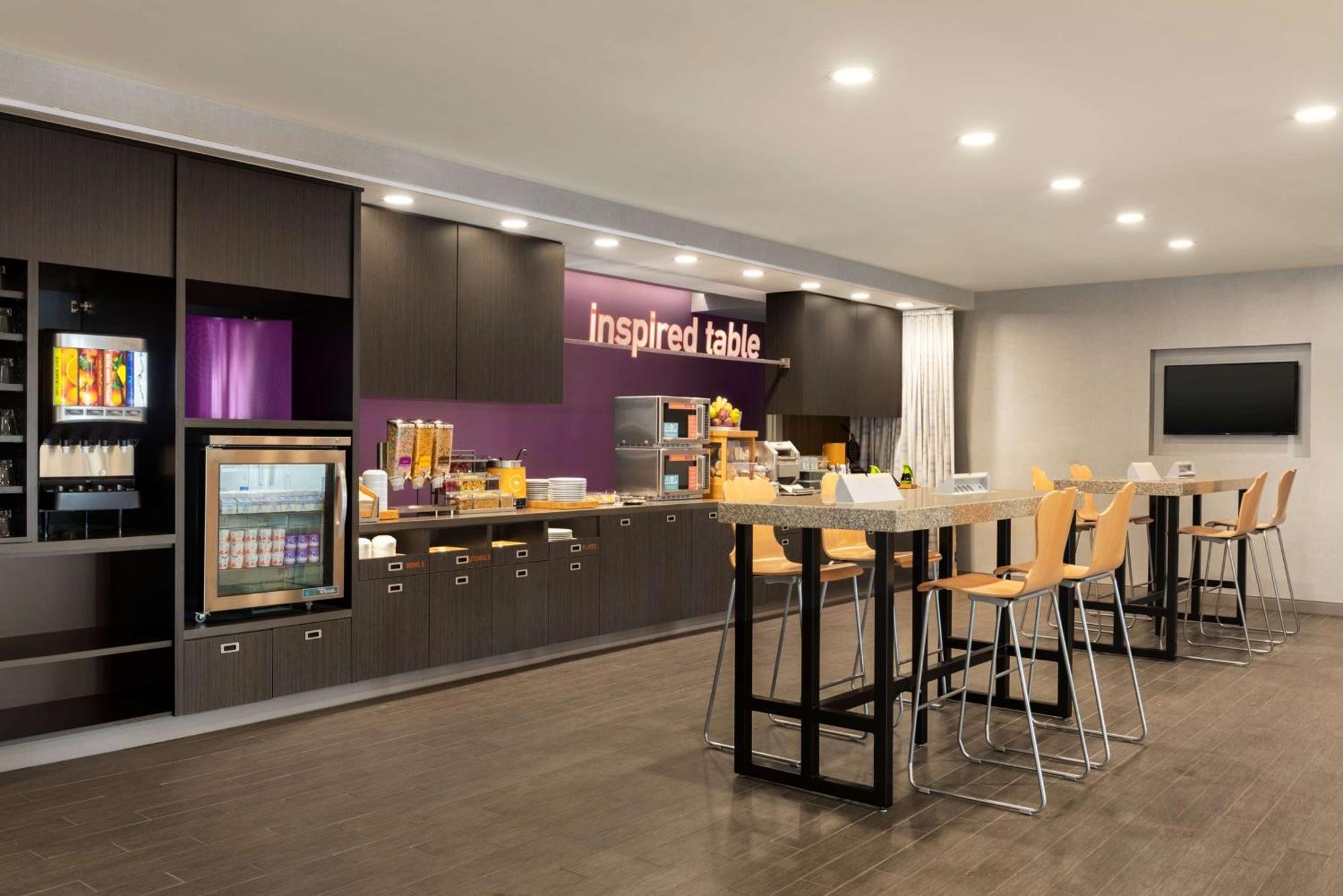 Home2 By Hilton Milwaukee Hotel 3*