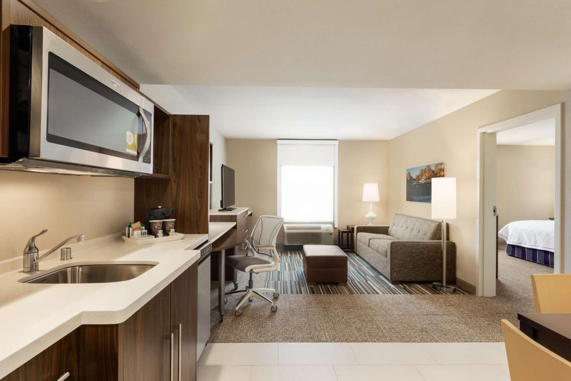 Home2 By Hilton Milwaukee Hotel 3*