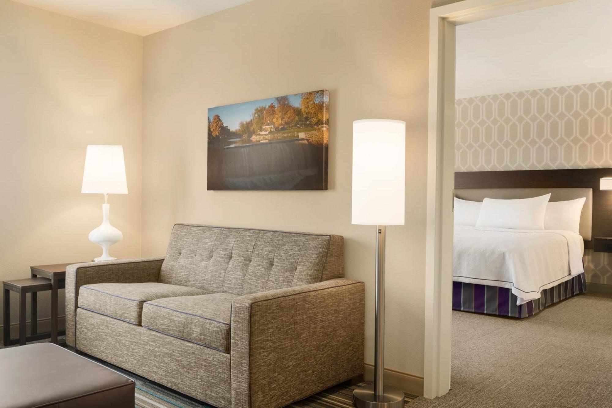 Home2 By Hilton Milwaukee 3*